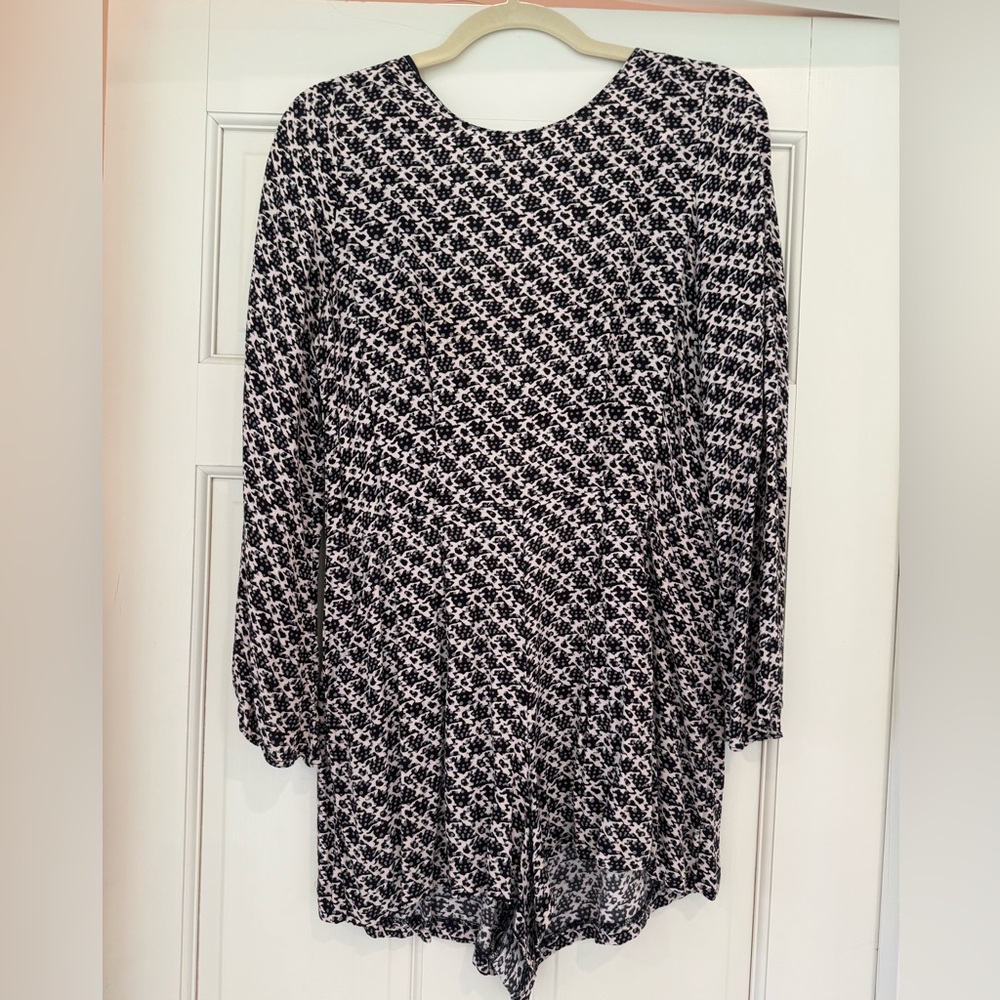 Black and White Patterned Long Sleeve Romper